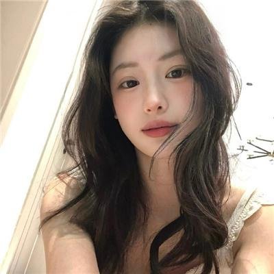 踏浪女人